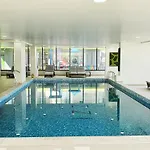 Silverbay - Pool And