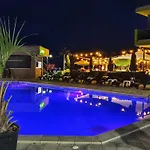 Lägenhet Silverbay - Pool And Năvodari