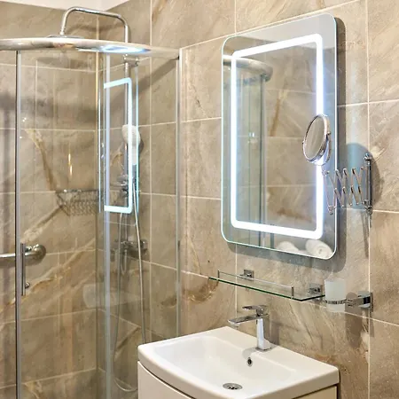 Silverbay - Pool And Apartman *