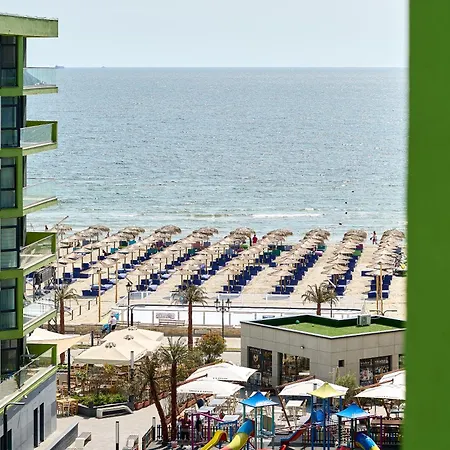 Silverbay - Pool And Spa Beach Resort