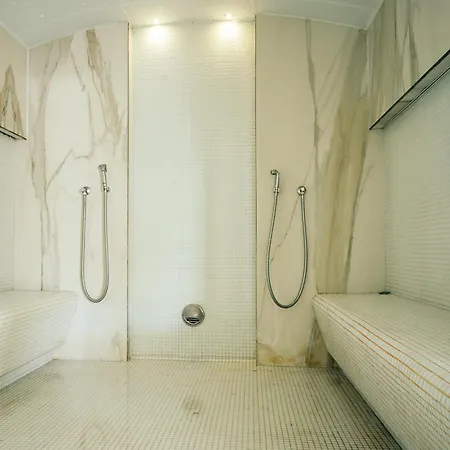 Silverbay - Pool And Spa Beach Resort Apartment Navodari