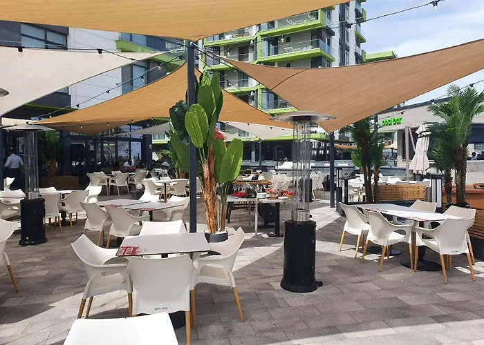 Silverbay - Pool And Năvodari